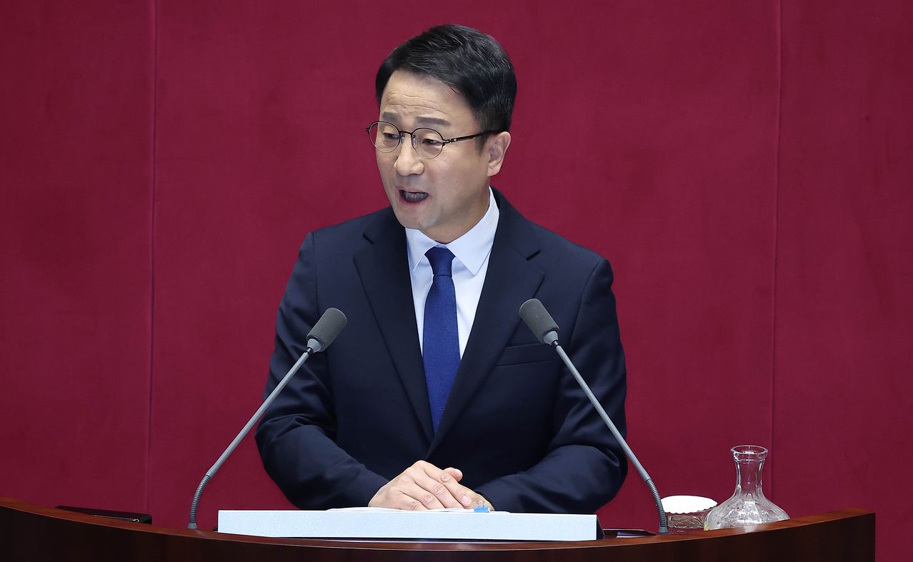 한병도 더불어민주당 원내대표가 3일 국회 본회의장에서 교섭단체 대표연설을 하고 있다. 임현동 기자