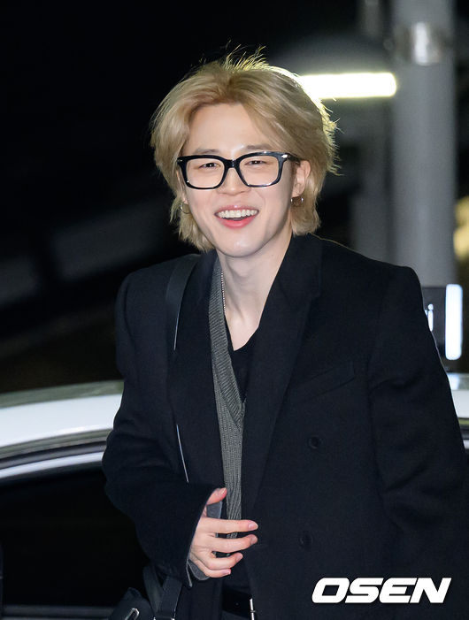 지민,'여전히 해맑은 미소'