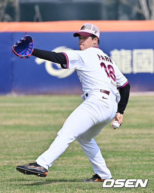 [OSEN=가오슝(대만), 이석우 기자] 키움 히어로즈 박준현 248 2026.02.03 / foto0307@osen.co.kr