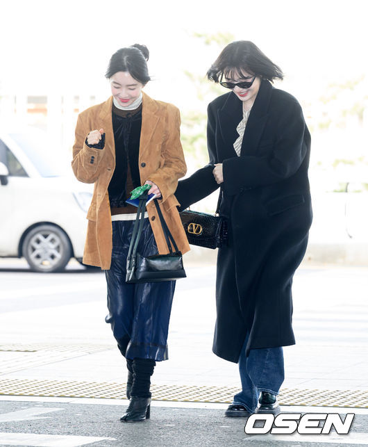 레드벨벳 팬들은 오늘도 '해피니스'