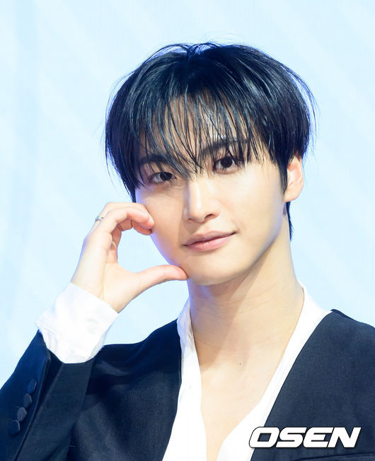 [OSEN=이대선 기자] 5일 오후 페어몬트 앰배서더 서울에서 에이티즈 미니 13집 'GOLDEN HOUR : Part.4' 발매 기념 기자간담회가 열렸다.에이티즈의 미니 13집 '골든 아워 : 파트 4'는 6일 오후 2시 각종 온라인 음원 사이트를 통해 발매된다.그룹 에이티즈 성화가 포토타임을 가지고 있다. 2026.02.05 / sunday@osen.co.kr