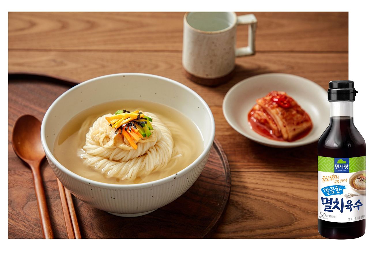 면사랑이 국산 멸치와 다시마로 우려낸 한식 소스 ‘깔끔한 멸치육수’를 출시했다. 사진 면사랑