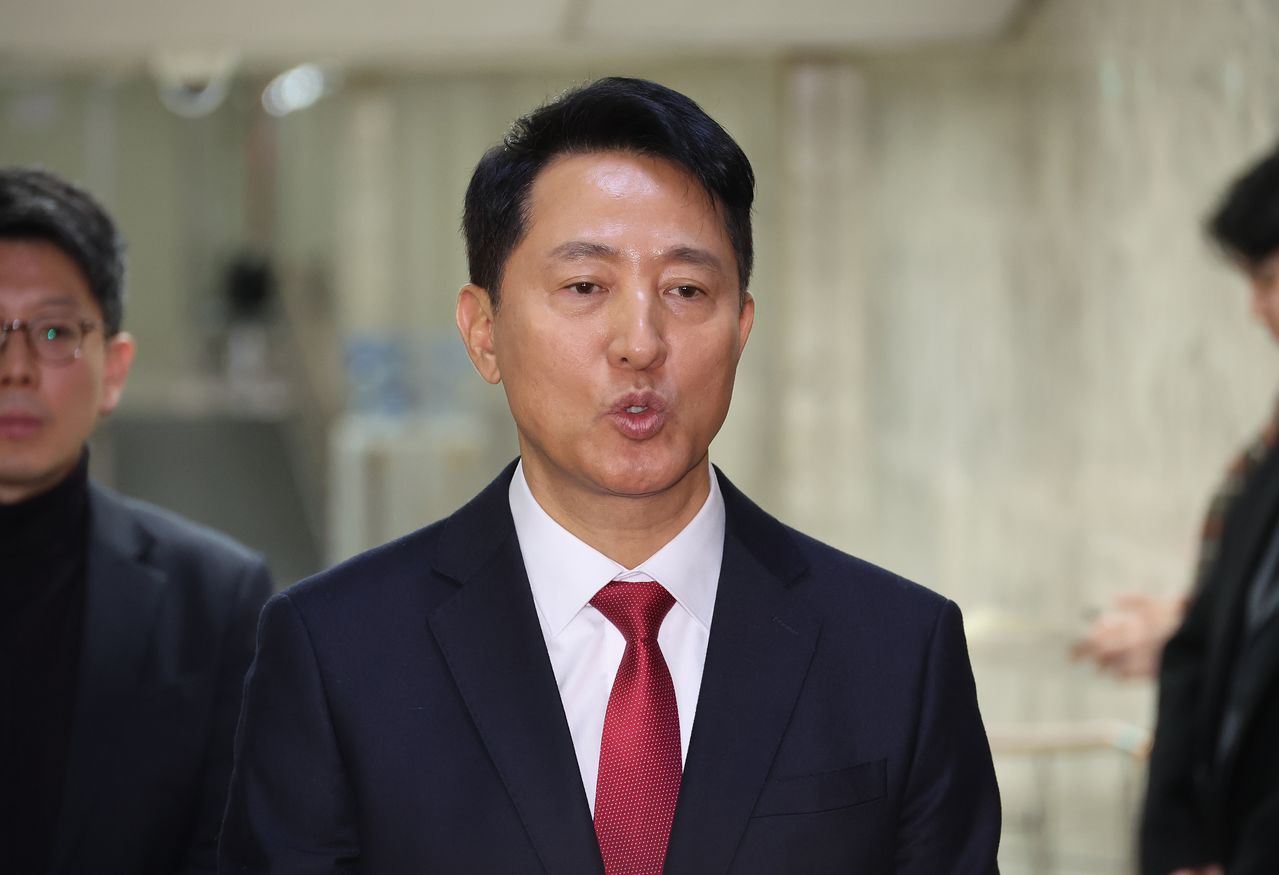 오세훈 서울시장이 2일 오전 서울 여의도 국회에서 '국민의힘-서울시 부동산정책협의회'를 마친 뒤 백브리핑을 하고 있다. 뉴시스