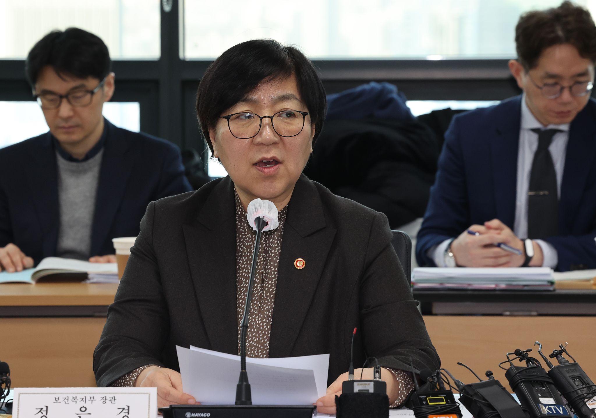 6일 서울 서초구 건강보험심사평가원 전문가자문회의장에서 열린 제6차 보건의료정책심의위원회에서 정은경 보건복지부 장관이 발언을 하고 있다. 연합뉴스