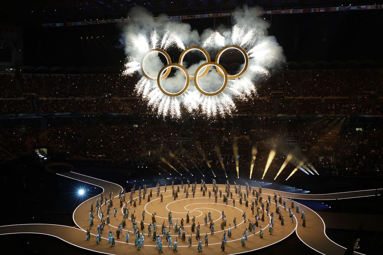 6일(현지시간) 이탈리아 밀라노 산시로 스타디움에서 2026 밀라노 코르티나담페초 동계올림픽 개막식이 열리고 있다. 김종호 기자 