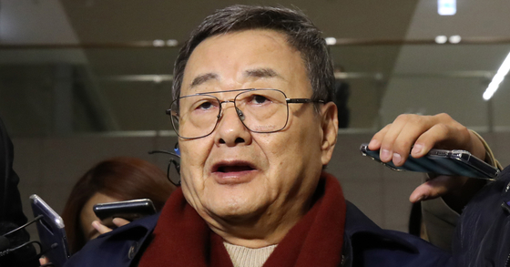 공정거래위원회가 공시대상기업집단 등 지정을 위한 자료를 허위로 제출한 혐의로 김준기 DB그룹 창업회장을 검찰에 고발하기로 했다. 연합뉴스