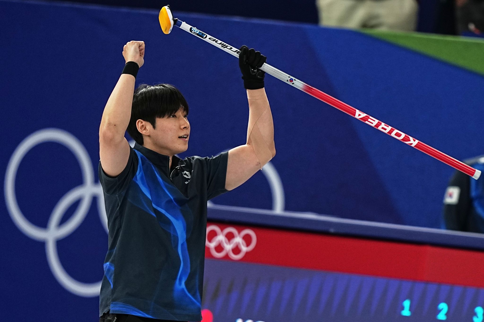 승리를 확정짓고 환호하는 정영석. AP=연합뉴스