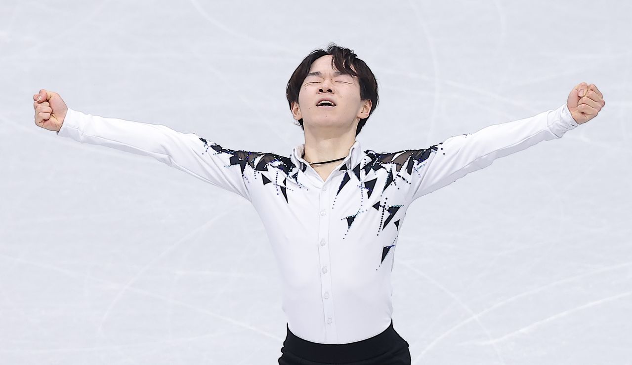 단체전 남자 싱글 쇼트 프로그램에서 1위에 오른 가기야마 유마. 뉴스1