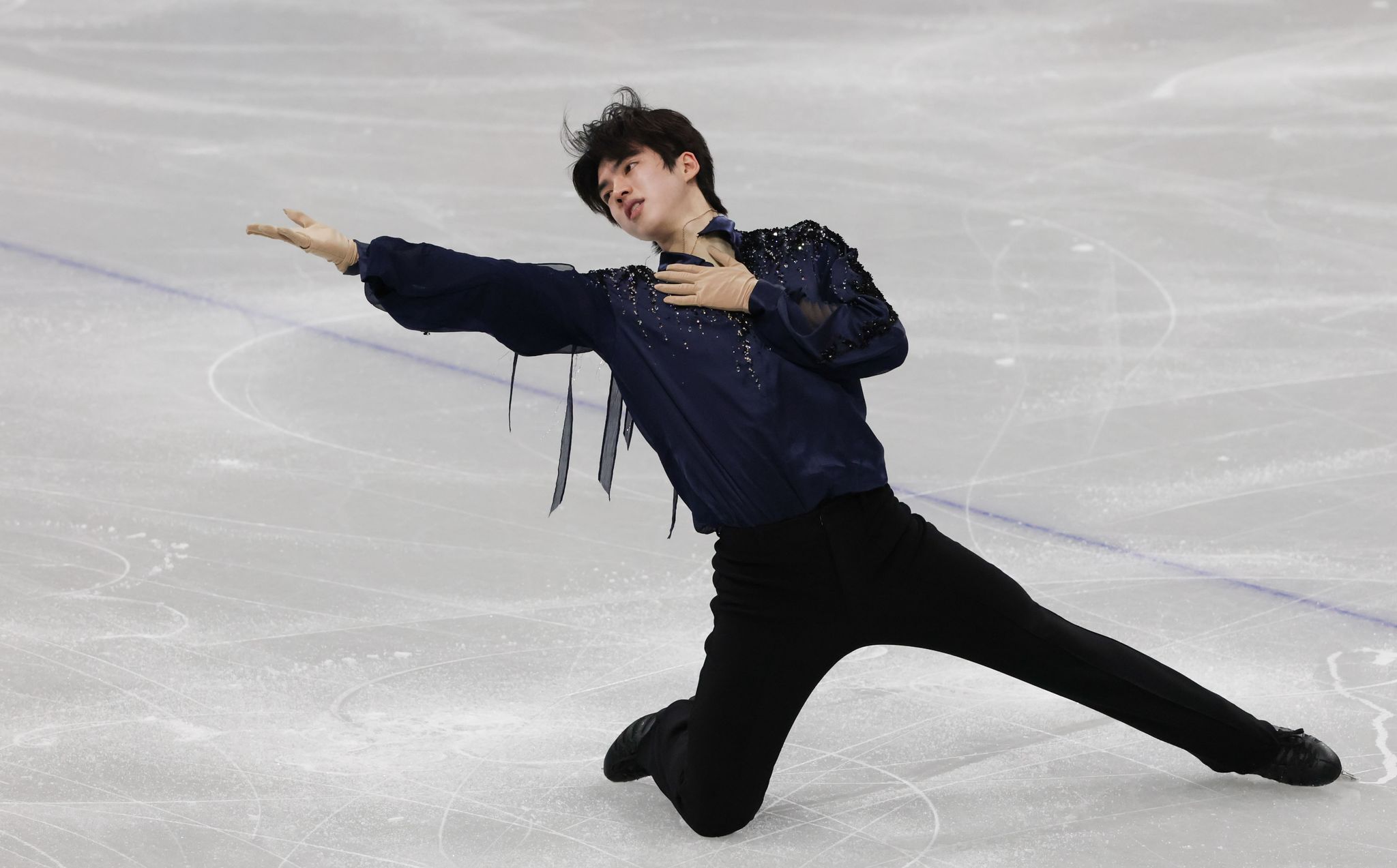 팀 이벤트(단체전) 남자 싱글 쇼트 프로그램에서 연기를 펼치는 차준환. 김종호 기자