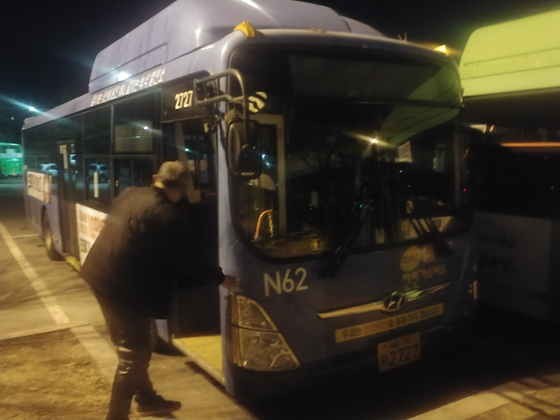 서울시는 명절 연휴 기간 올빼미버스를 정상 운행한다. [중앙포토]