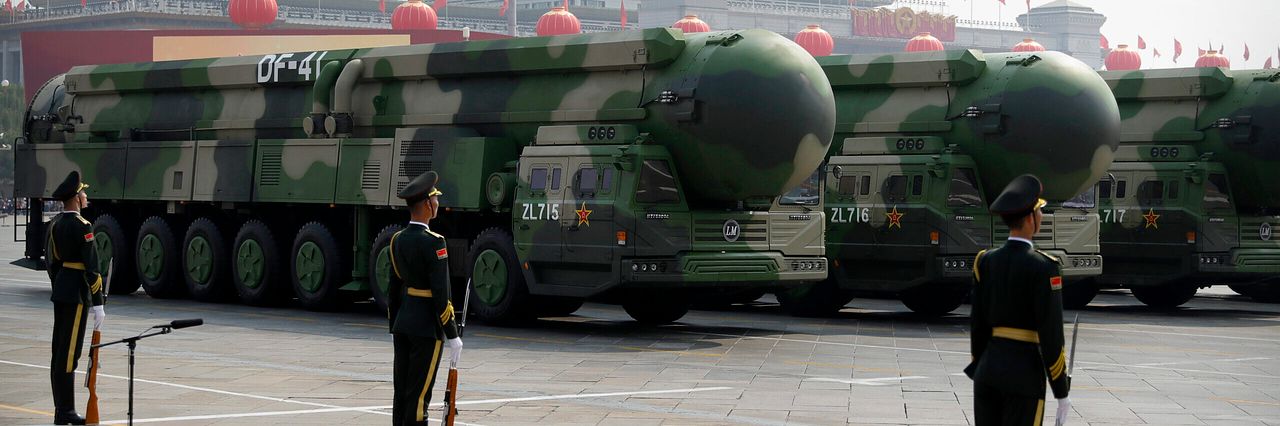 도널드 트럼프 미국 대통령은 중국을 포함한 새로운 협정을 강조하고 있다. 사진은 중국의 DF-41 ICBM. AP=연합