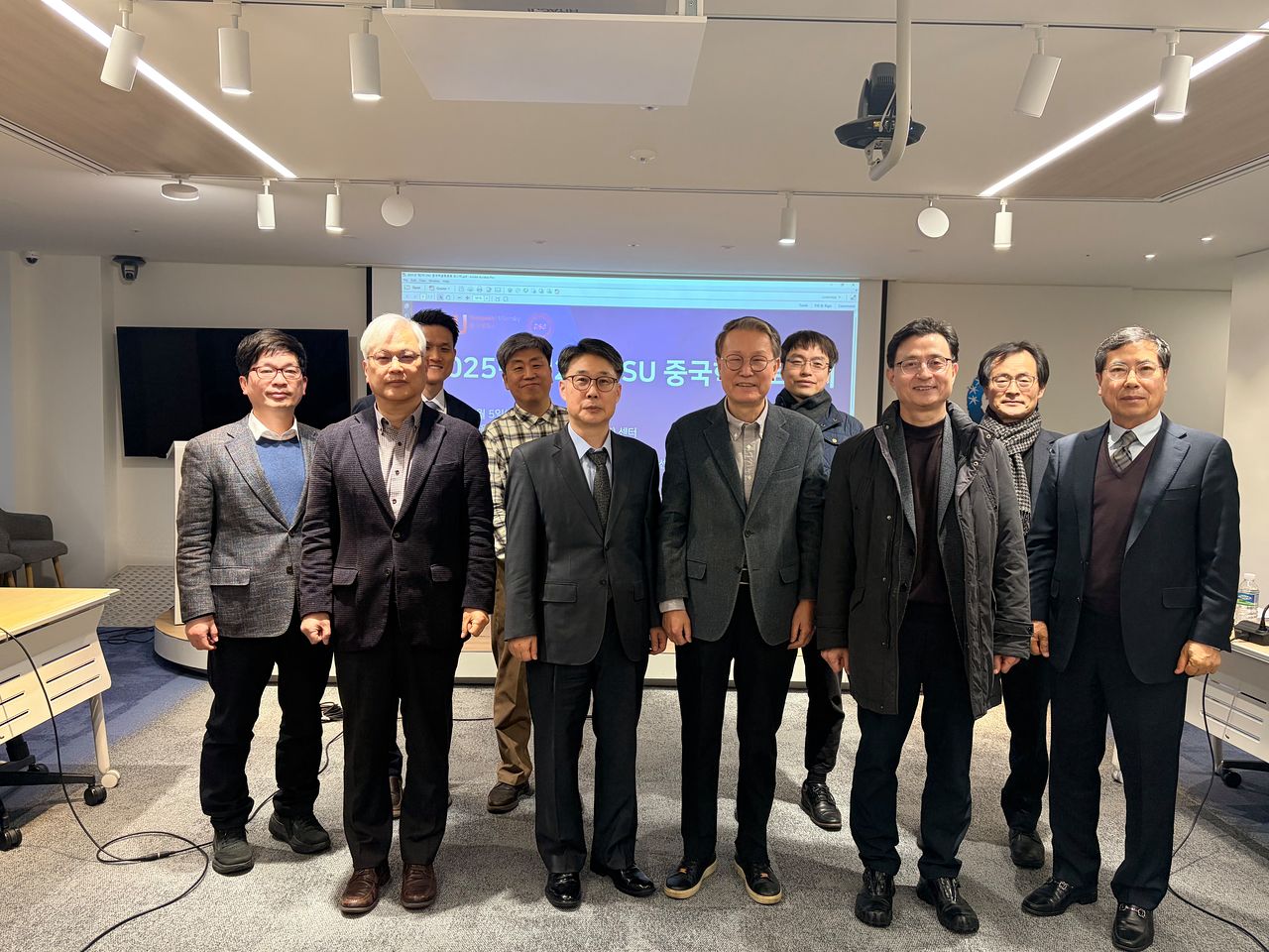 2월 5일 동서대학교 동아시아연구원과 중앙일보 중국연구소가 공동 주최한 '2025 제2차 DSU 중국학술토론회'가 서울 S타워 한중일 3국 협력 사무국 센터에서 열렸다. 