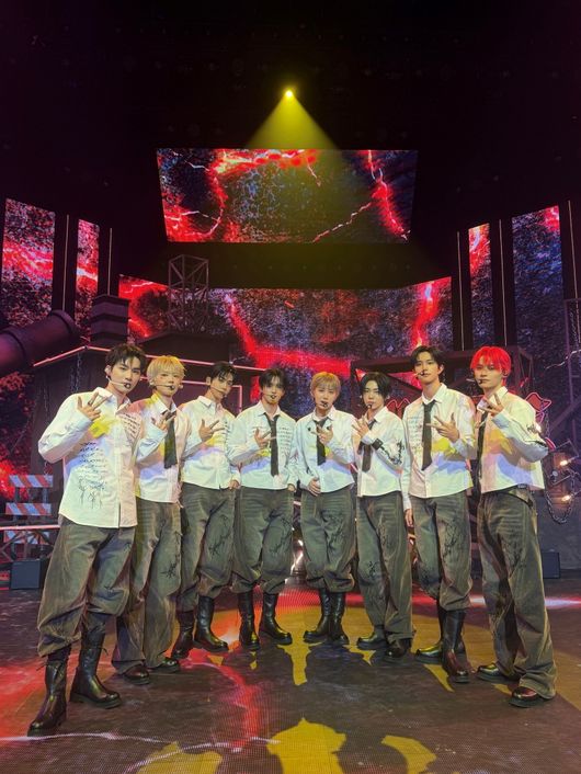 MNH엔터테인먼트 제공