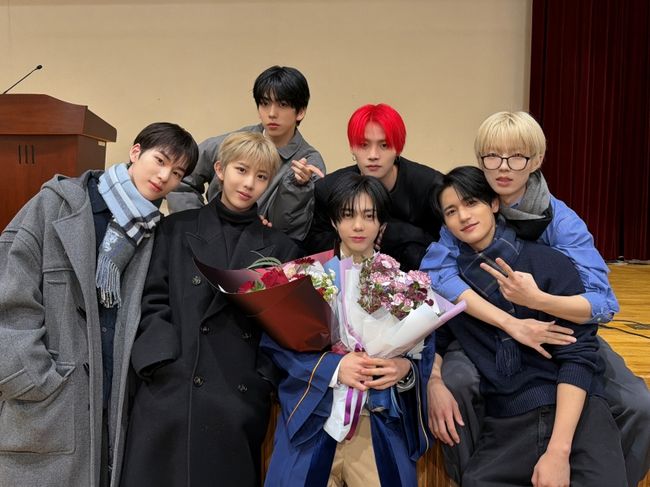 MNH엔터테인먼트 제공