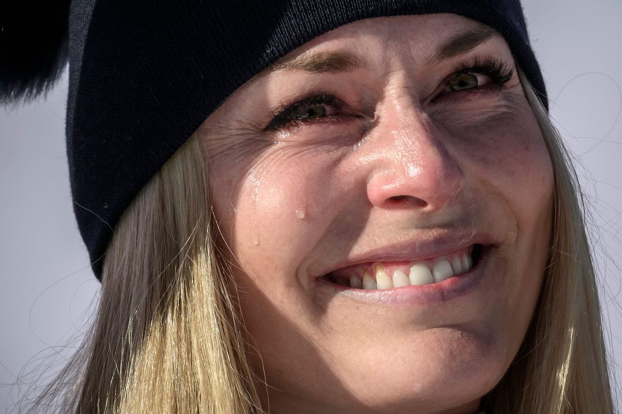 지난해 12월 월드컵 우승 후 감격의 눈물을 흘리는 린지 본. [AFP=연합뉴스]