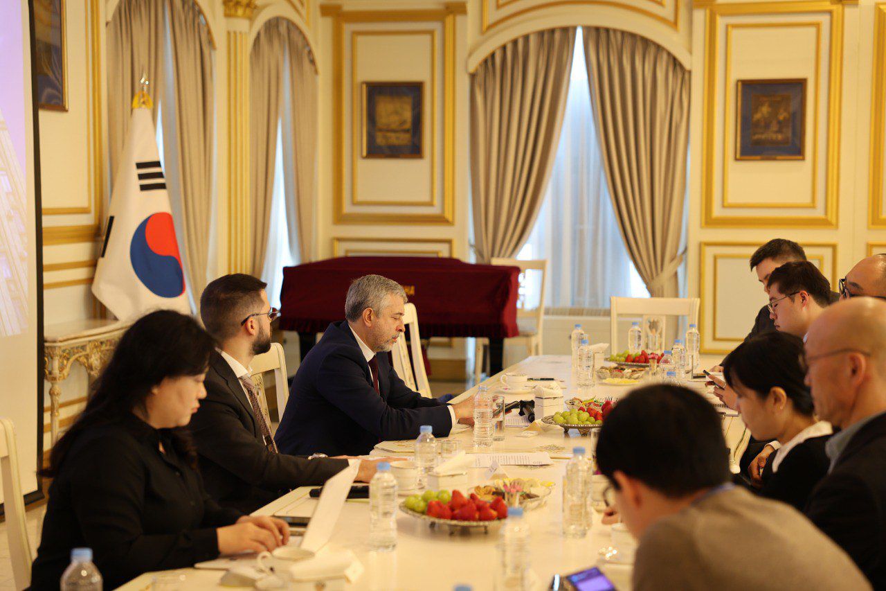 이날 행사는 대사관 내 회의실에서 약 2시간 동안 이어졌다. 주한러시아대사관