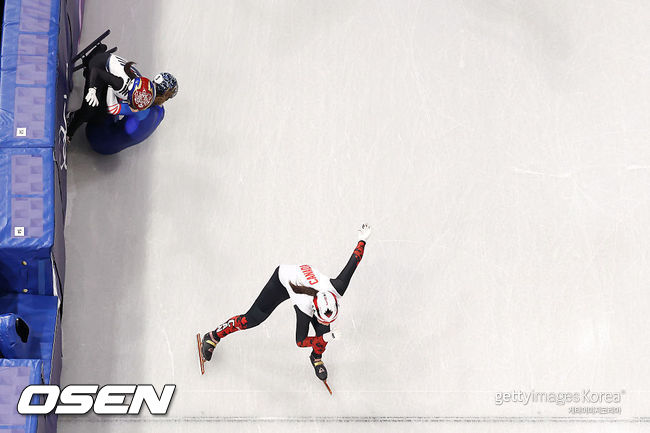 [사진] 넘어진 김길리와 스토더드. ⓒGettyimages(무단전재 및 재배포 금지)