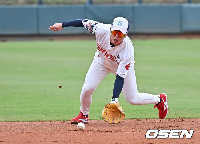 [OSEN=타이난(대만), 이석우 기자] 롯데 자이언츠 이호준/ foto0307@osen.co.kr