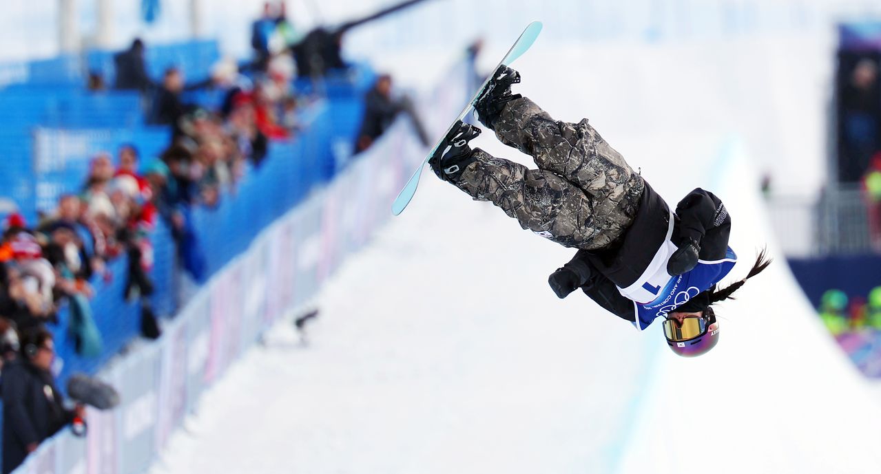 여자 스노보드 하프파이프 2차 예선에서 화려한 연기를 선보인 최가온. [연합뉴스]
