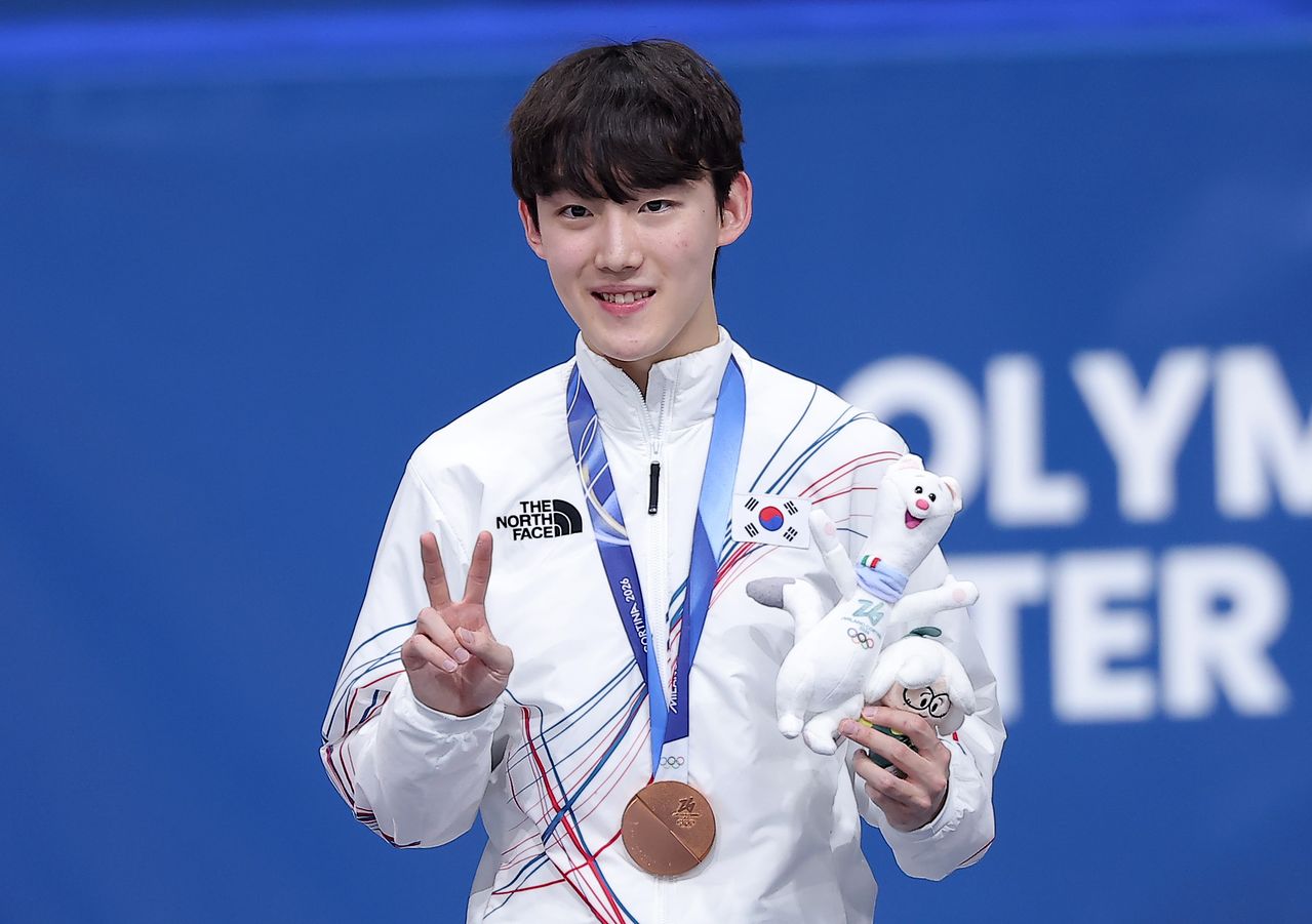 쇼트트랙 남자 1000m 동메달을 따낸 임종언. 뉴스1