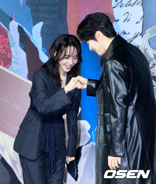 포토월에서 호흡척척