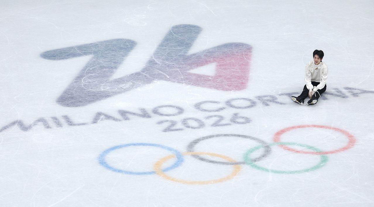 차준환, '끝났다'   (밀라노=연합뉴스) 류영석 기자 = 13일(현지시간) 이탈리아 밀라노 아이스스케이팅 아레나에서 열린 2026 밀라노ㆍ코르티나담페초 동계올림픽 남자 싱글 프리 스케이팅에 출전한 차준환이 연기를 마친 뒤 잠시 앉아 가쁜 숨을 내쉬고 있다. 2026.2.14   ondol@yna.co.kr (끝)  〈저작권자(c) 연합뉴스, 무단 전재-재배포, AI 학습 및 활용 금지〉