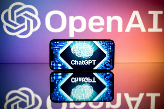 오픈AI(OpenAI)와 챗GPT(ChatGPT) 로고. AFP=연합뉴스