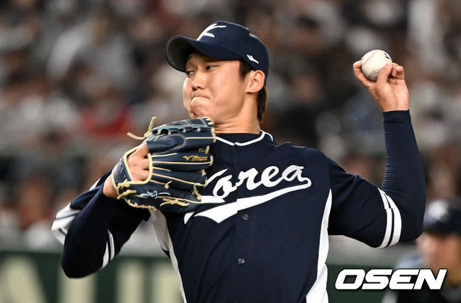 [OSEN=도쿄(일본), 손용호 기자]월드베이스볼클래식(WBC) 대표팀이 10일 일본 도쿄돔에서 일본과 1라운드 B조 경기를 가졌다. 7회말 한국 구창모가 마운드에 올라 역투하고 있다. 2023.03.10 /spjj@osen.co.kr