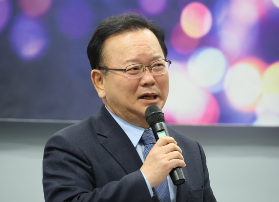 김부겸 전 국무총리가 지난해 3월 서울 마포구 김대중도서관에서 열린 일곱번째나라LAB ·포럼 사의재 공동 심포지엄에서 발언하고 있다. 연합뉴스