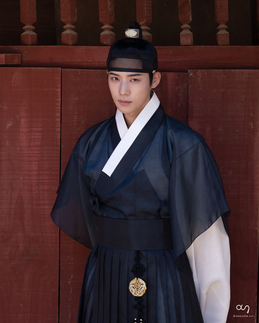 어썸이엔티 제공