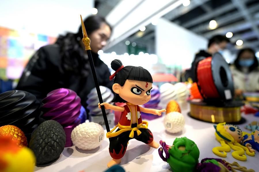 지난해 3월 17일 '제11회 아시아 3D 프린팅 및 적층제조 전시회(TCT 아시아 전시회)'에서 전시된 너자(哪吒) 3D 프린팅 공예품. 신화통신