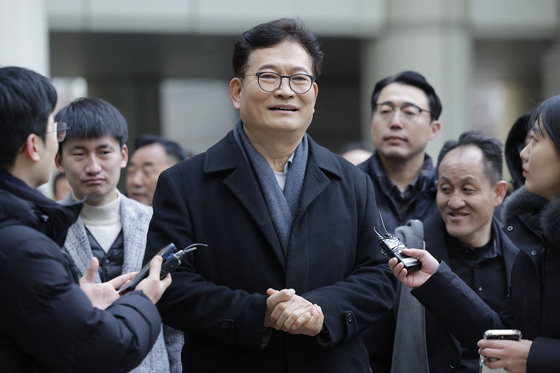 송영길 전 의원에 대한 돈봉투 살포 및 먹사연 자금 수수 의혹 사건에 대해 검찰이 상고를 포기했다. 뉴시스