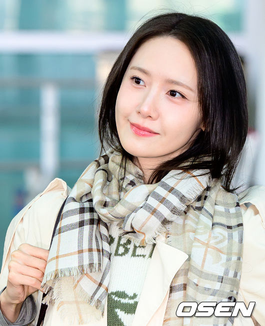 체크 머플러는 포인트