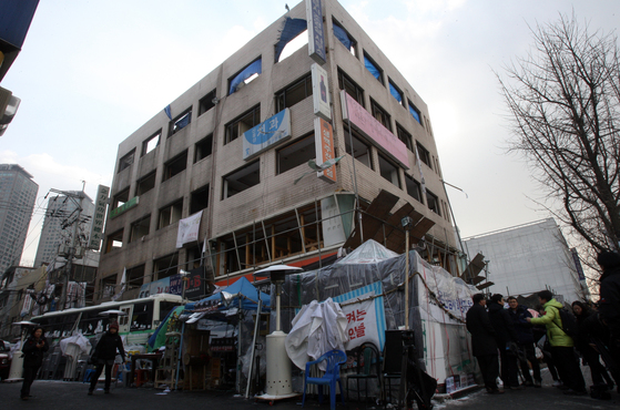 용산 참사 현장의 참혹한 모습. 중앙포토