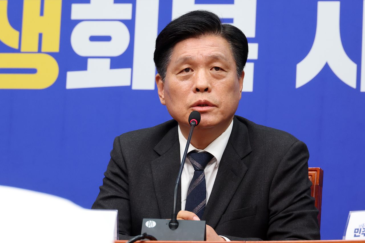 조승래 더불어민주당 사무총장이 22일 국회에서 기자간담회를 하고 있다. 연합뉴스 