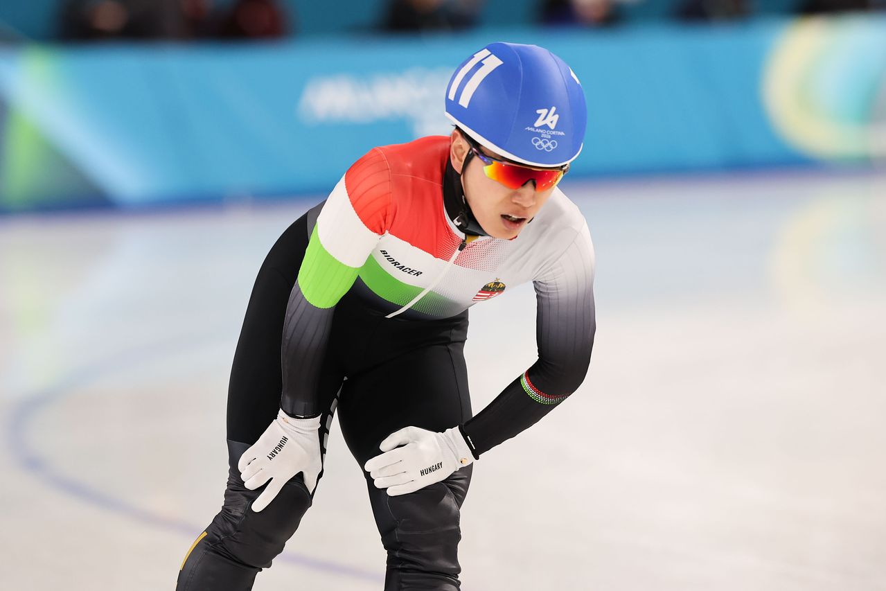 헝가리로 귀화한 김민석이 21일(한국시간) 이탈리아 밀라노 스피드스케이팅 스타디움에서 열린 2026 밀라노 코르티나담페초 동계올림픽 스피드 스케이팅 남자 매스 스타트 준결승에서 레이스를 펼치고 있다. 밀라노=김종호 기자