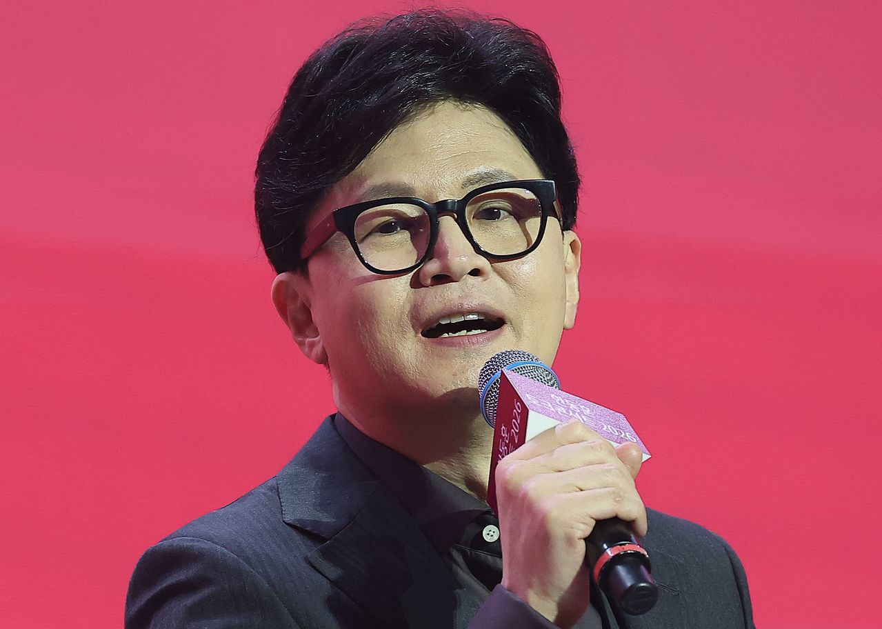 한동훈 전 국민의힘 대표가 지난 8일 서울 송파구 잠실실내체육관에서 열린 토크콘서트에서 발언하고 있다. 연합뉴스〉