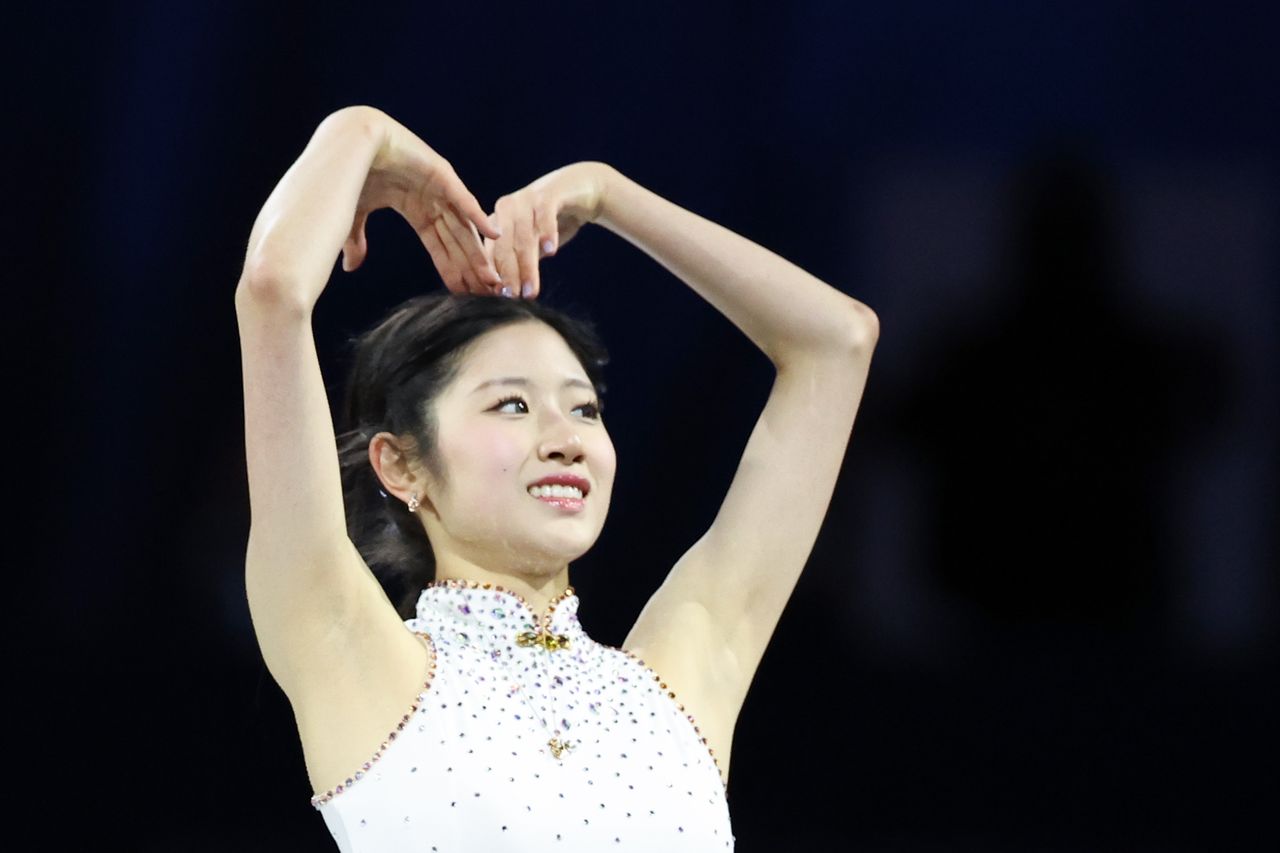 21일(현지시간) 이탈리아 밀라노 아이스스케이팅 아레나에서 열린 2026 밀라노ㆍ코르티나담페초 동계올림픽 피겨스케이팅 갈라쇼에서 이해인이 연기를 마치고 관중에 인사하고 있다. 연합뉴스