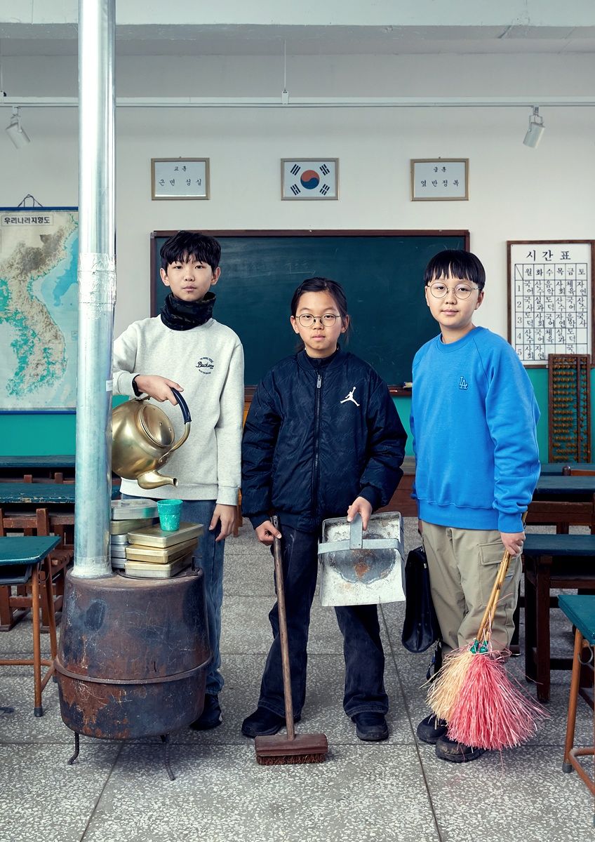 60~80년대 교실을 모습을 재현한 상설전 '웃다리문화촌 옛교실'에서는 금각국민학교 시절을 엿볼 수 있다.