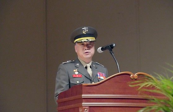 ▲2월 23일 세종대 대양홀에서 열린 2026학년도 세종대 입학식에서 대한민국해병대 주일석 사령관이 축사를 하고 있다.