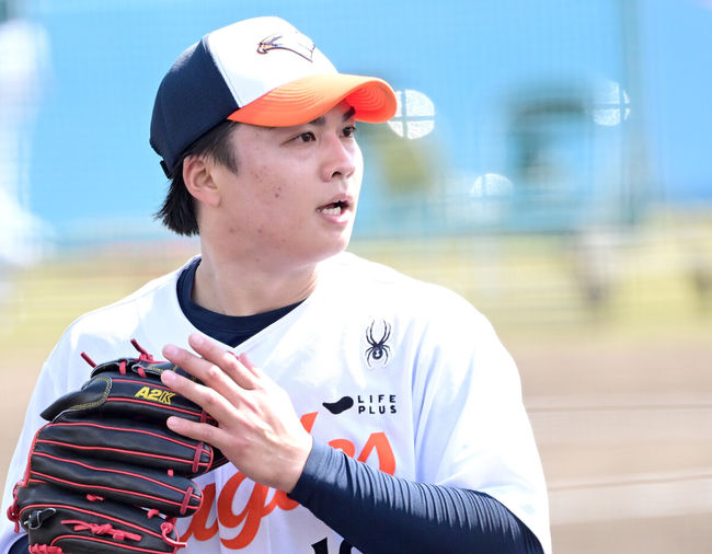 [OSEN=최규한 기자] 한화 왕옌청. 2026.02.21/ dreamer@osen.co.kr