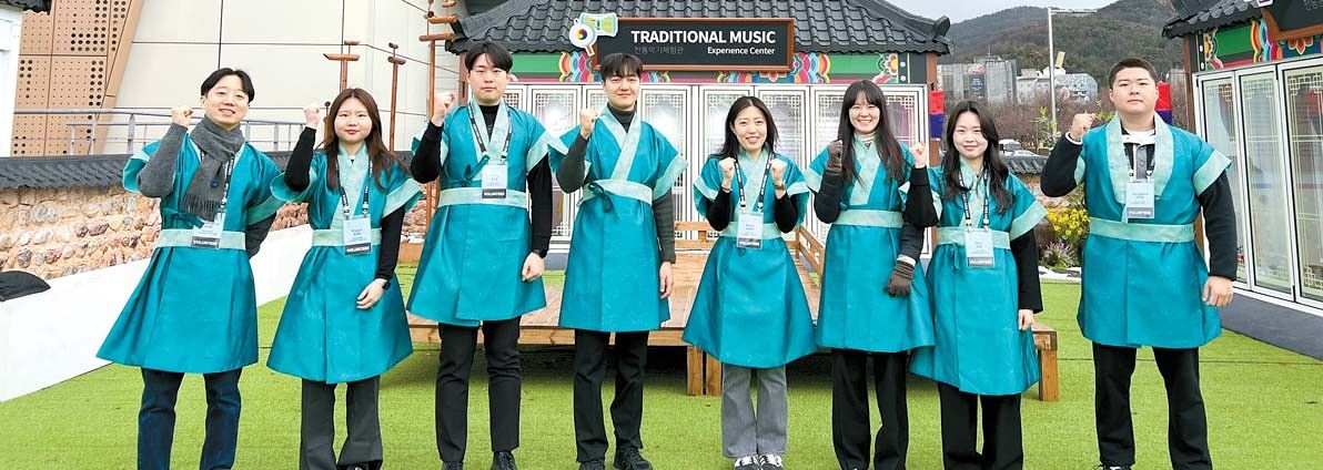 ‘2025 APEC’ 성공 개최를 지원한 한수원 봉사단. [사진 한수원]