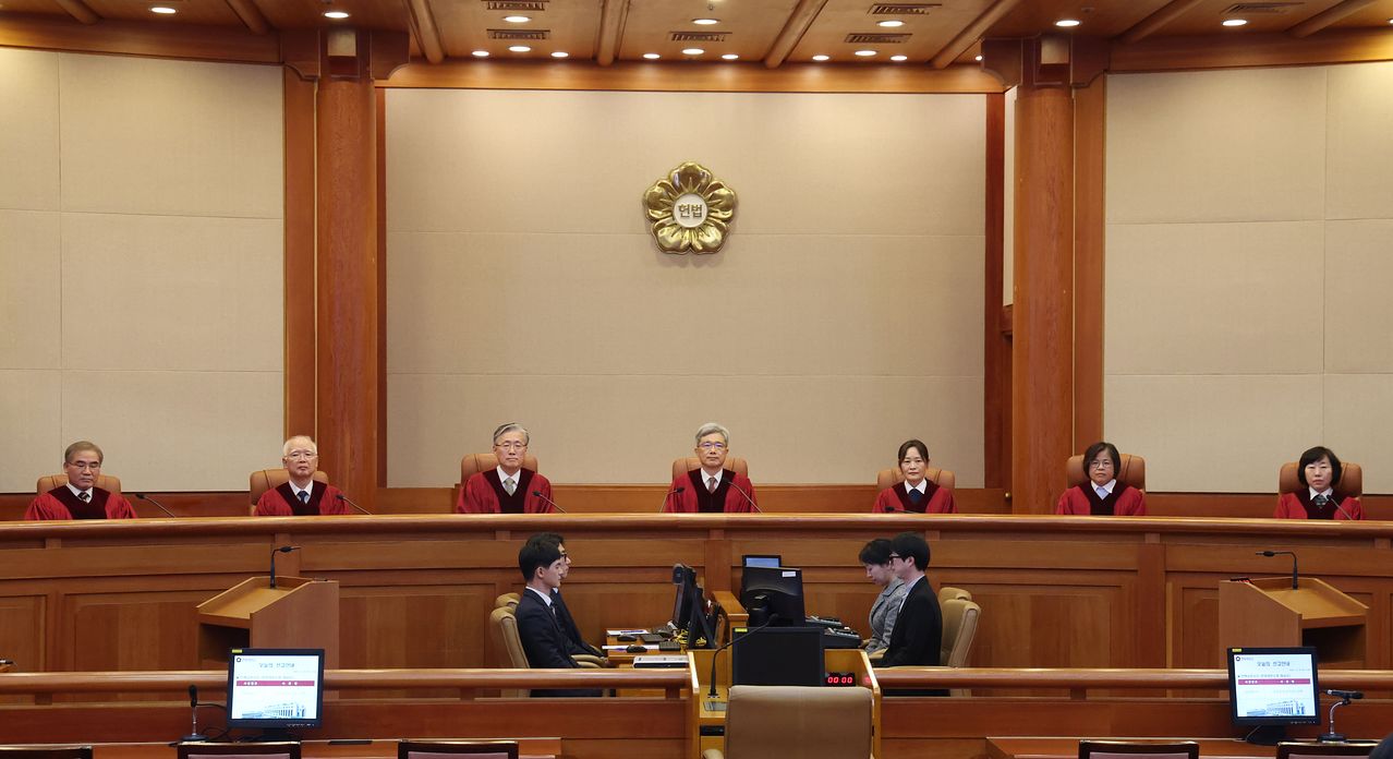 김상환 헌법재판소장과 재판관들이 지난해 12월 18일 오후 서울 종로구 헌법재판소에서 열린 조지호 경찰청장 탄핵심판 사건 선고를 위해 대심판정에 자리하고 있다. 뉴스1