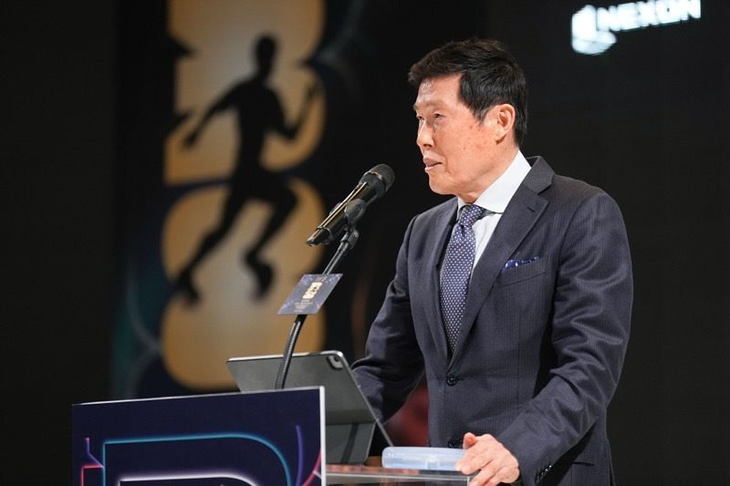 26일 열린 제38회 차범근축구상 시상식에서 차범근 전 축구대표팀 감독이 격려사를 하고 있다. 그는 월드컵 본선을 앞둔 축구대표팀에 대한 국민의 지지와 응원을 부탁했다. 뉴스1