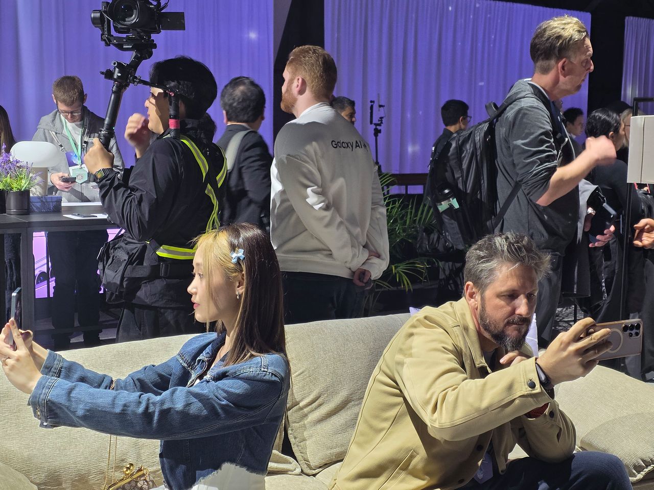 이날 참석자들은 프라이버시 디스플레이를 적용한 갤럭시S26 울트라 등을 직접 체험했다. 이영근 기자