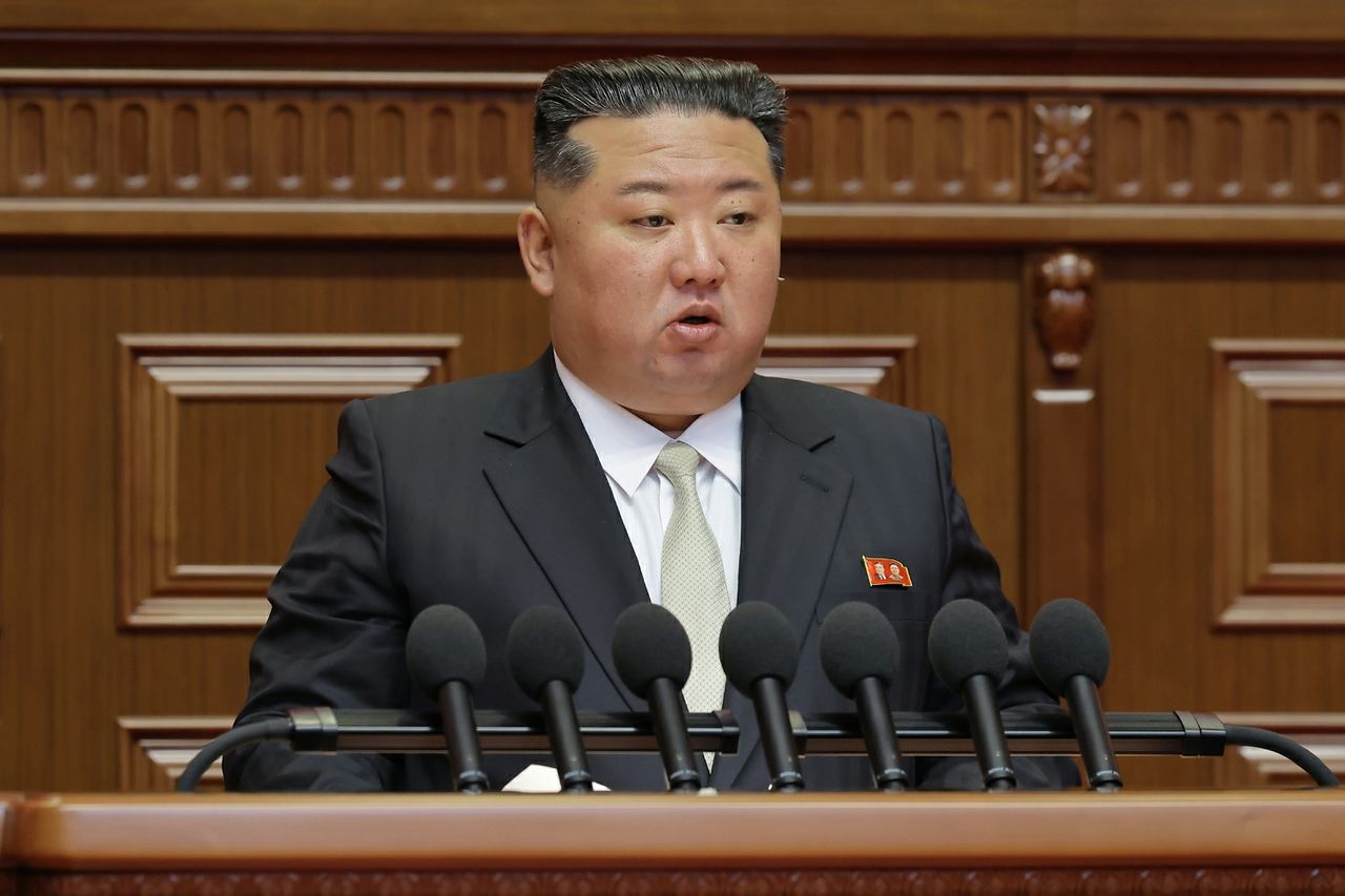 노동신문은 26일 "김정은 동지께서 20~21일 역사적인 제8기 당 중앙위원회 사업 총화 보고를 했다"라고 보도했다. 노동신문, 뉴스1