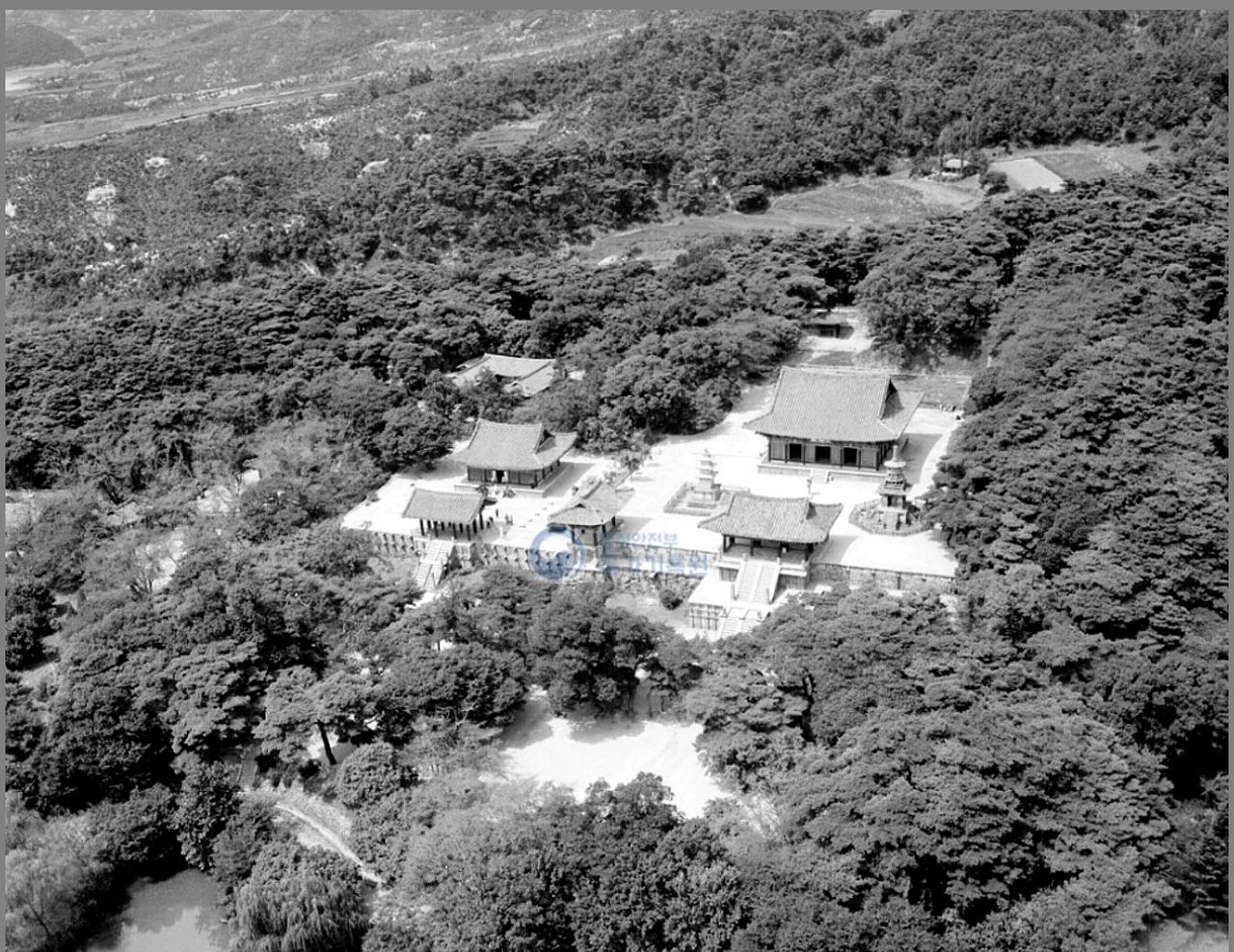 1969년 경주 불국사 전경. 사진 국가기록원