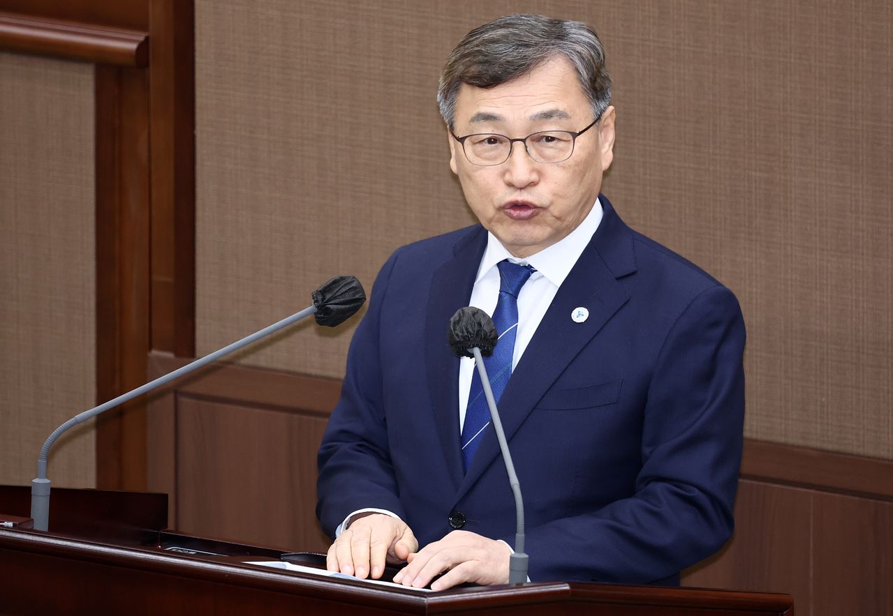 정근식 서울시교육감이 지난달 24일 오후 서울 중구 서울시의회에서 열린 334회 임시회 개회식에서 인사말을 하고 있다. 뉴스1