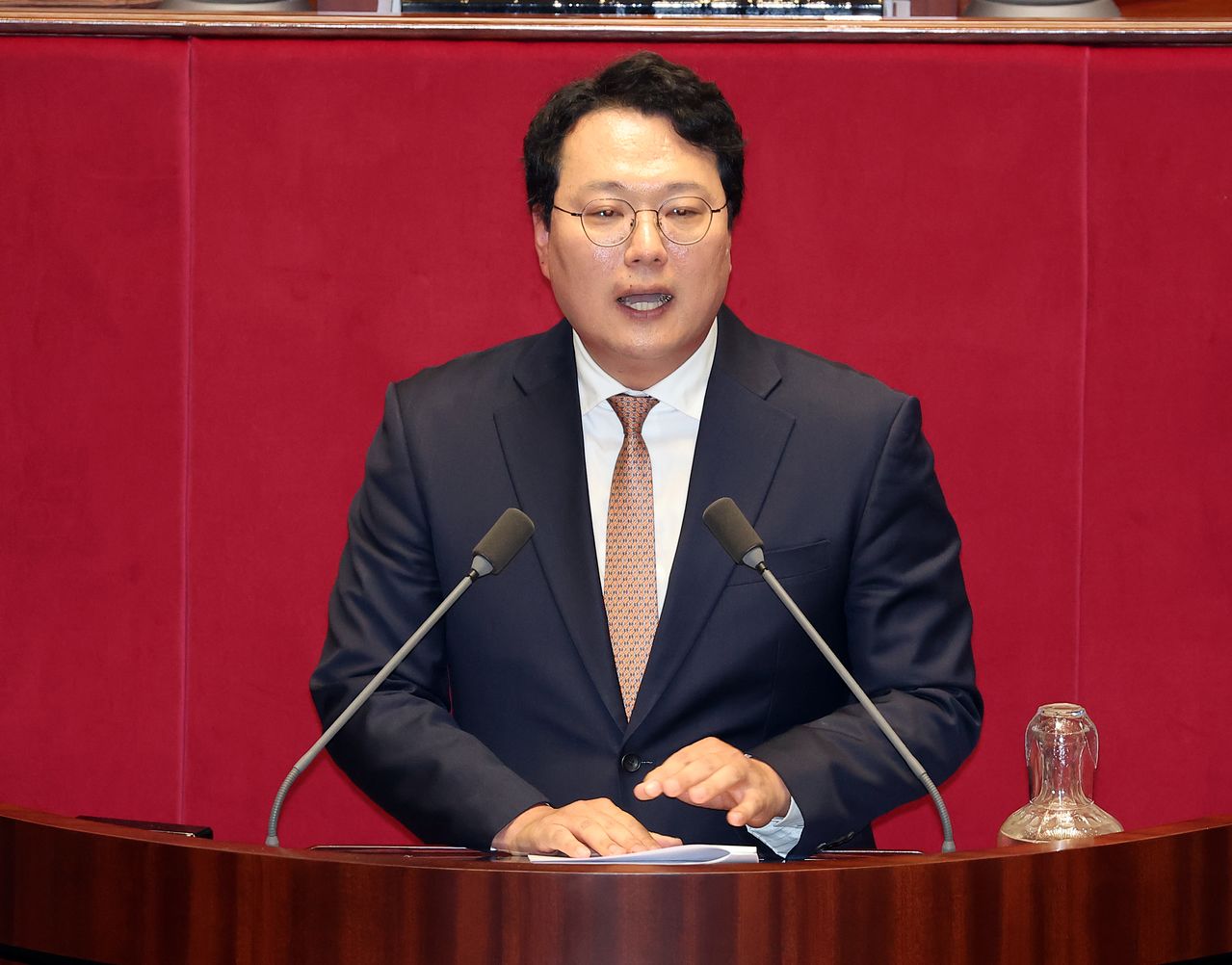 개혁신당 천하람 원내대표가 지난 1일 국회에서 전남광주통합특별시 설치를 위한 특별법안에 대한 반대 토론을 하고 있다. 연합뉴스