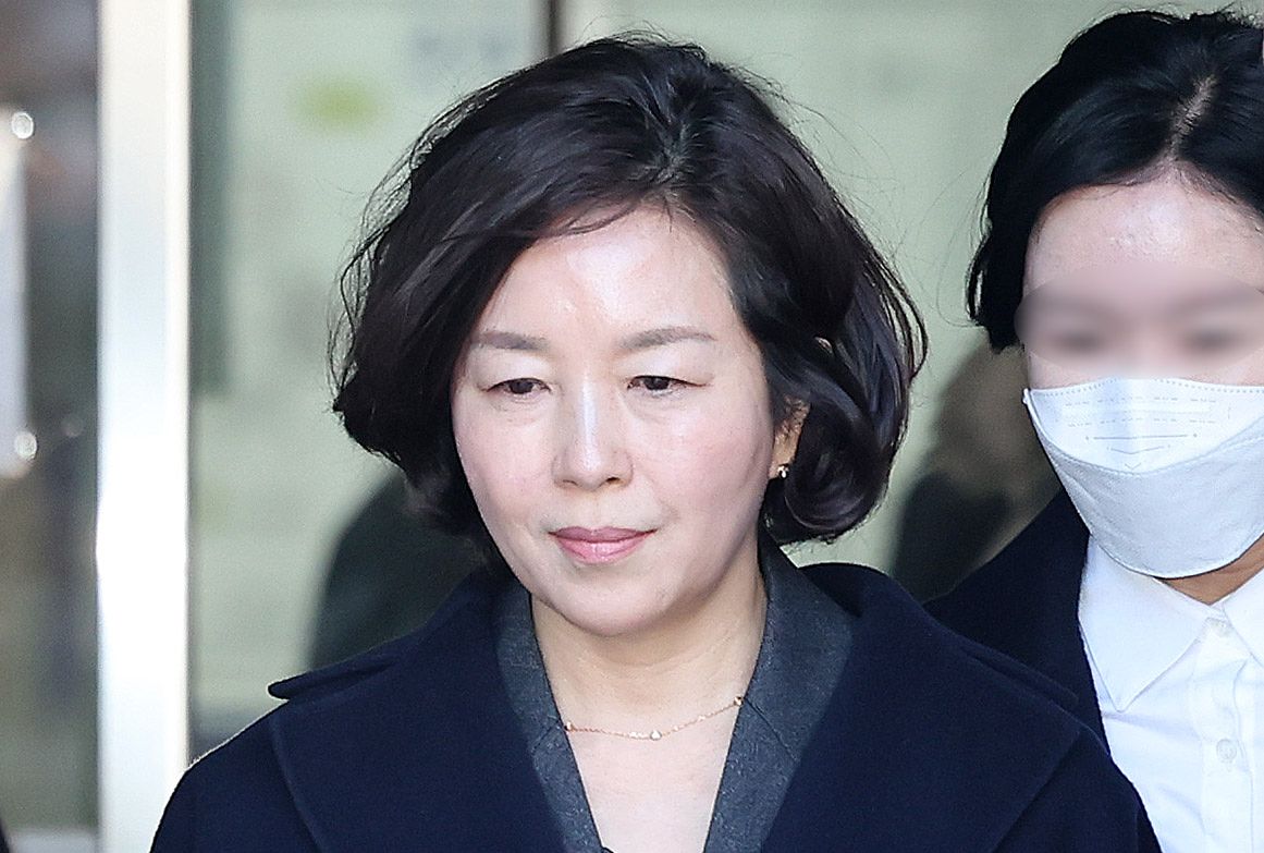 (서울=뉴스1) 박지혜 기자 = '1억 공천헌금' 의혹을 받는 김경 전 서울시의원이 3일 서울 서초구 중앙지법에서 열린 구속 전 피의자 심문을 마친 뒤 법정을 나서고 있다. 뉴스1